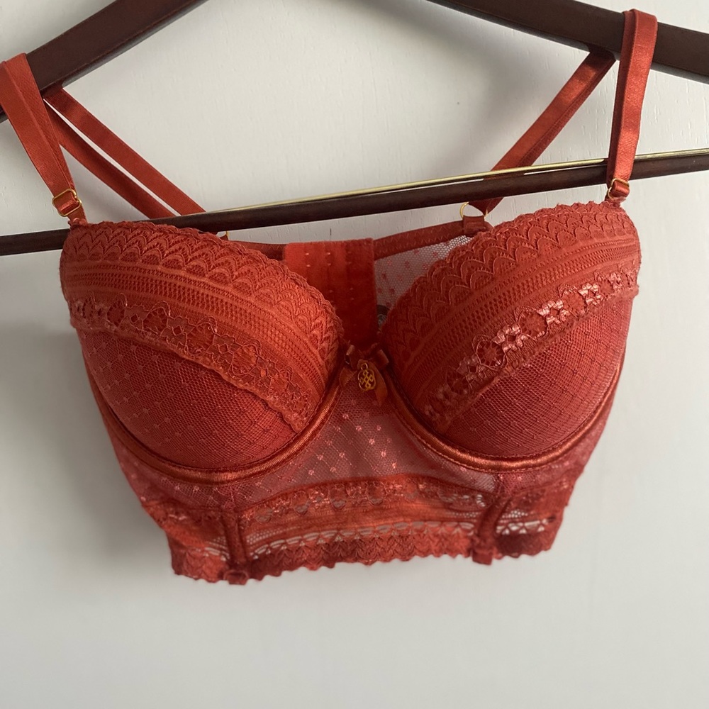 Red/orange push-up bra size 34B with 5 clips (worn a couple times)